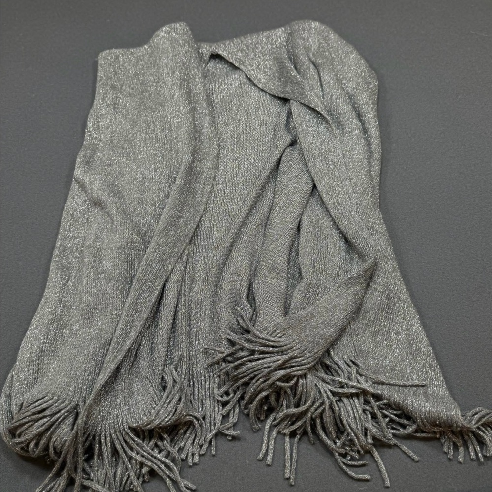 Elegant Gray Fringe Scarf